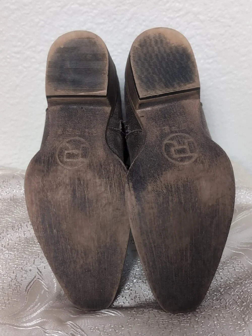 Roper women brown